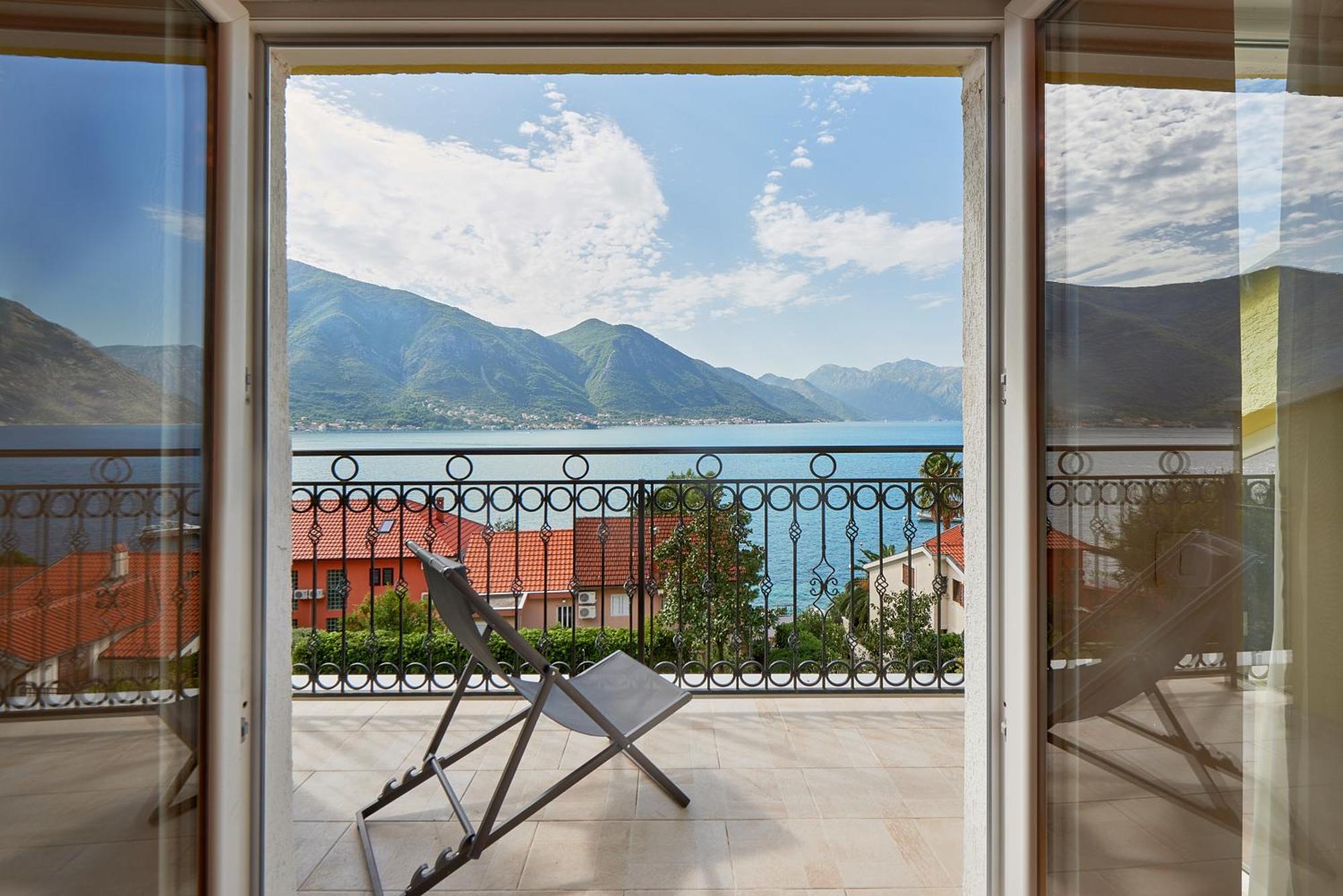 2Montenegro Mimoza Apartments Dobrota Extérieur photo