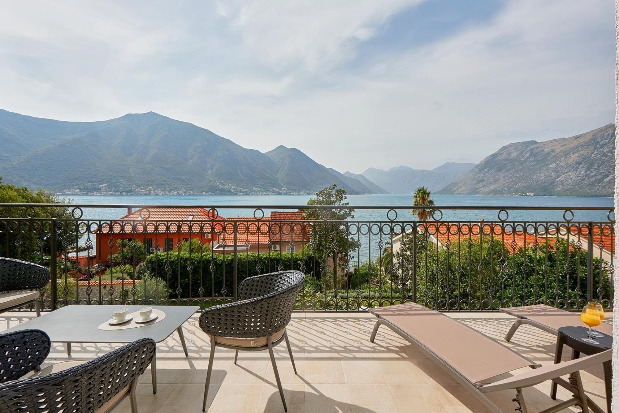 2Montenegro Mimoza Apartments Dobrota Extérieur photo